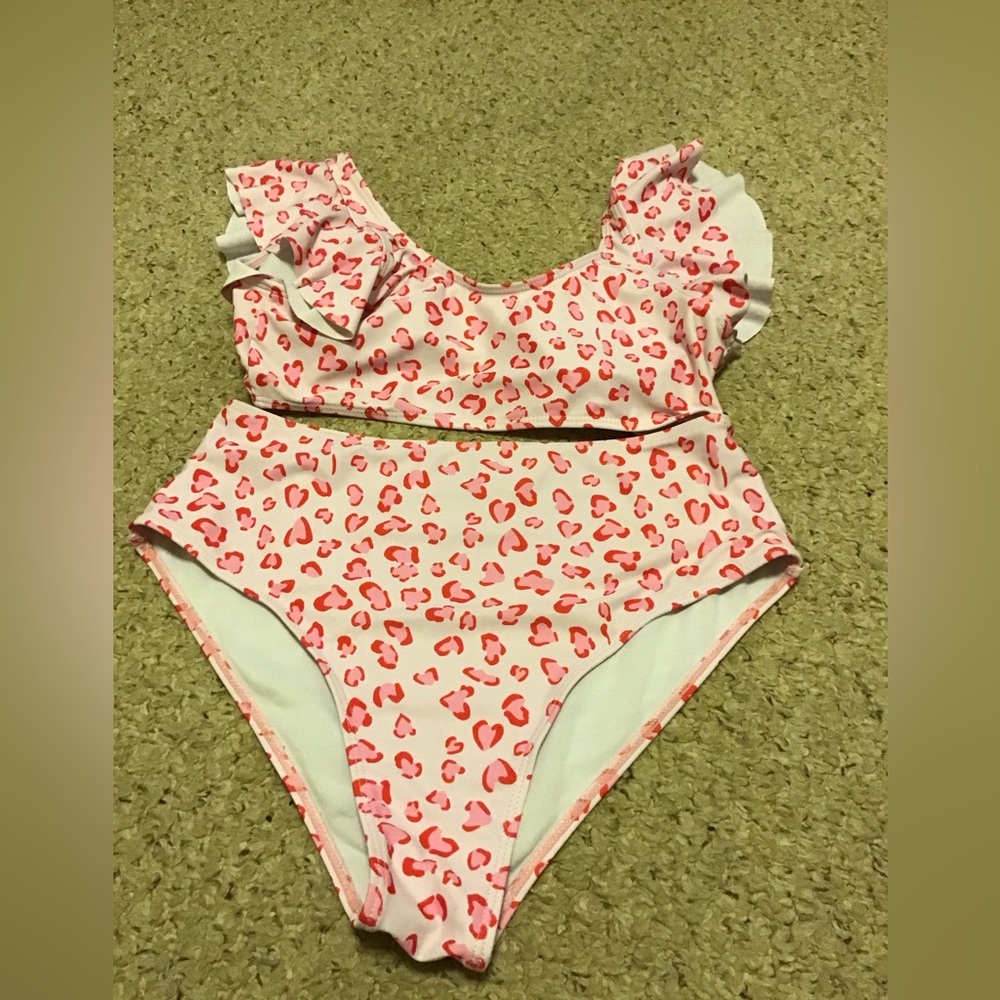 SHEIN TWO PC BATHING SUIT SZ M EUC PINK HEARTS SWIM